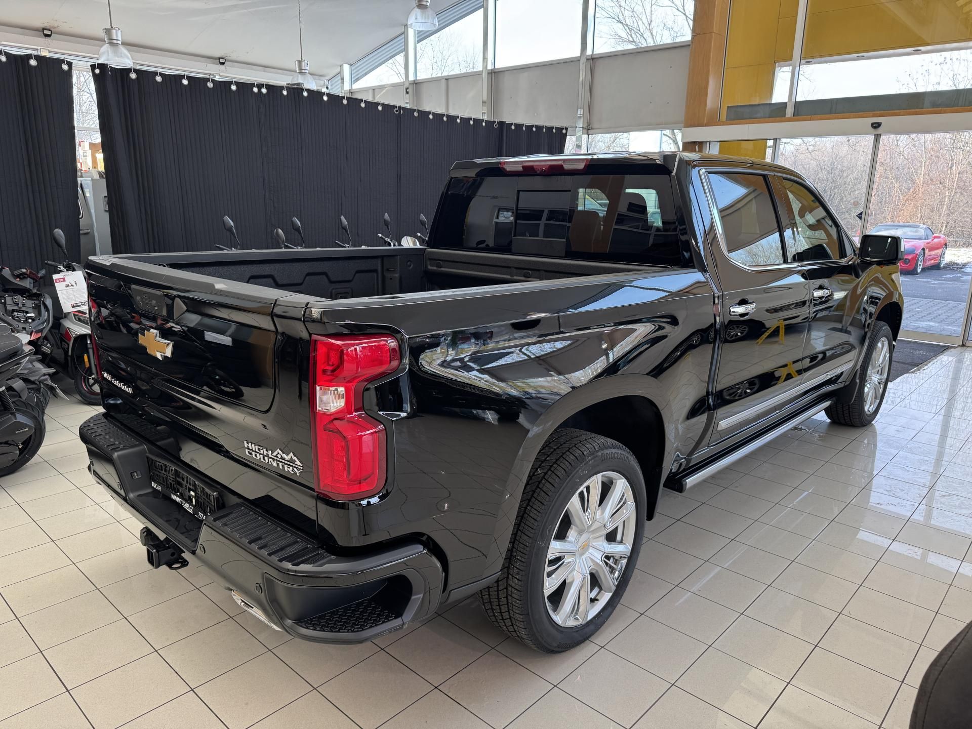 Chevrolet Silverado, High Country 6,2 V8 + LPG - fotka 5