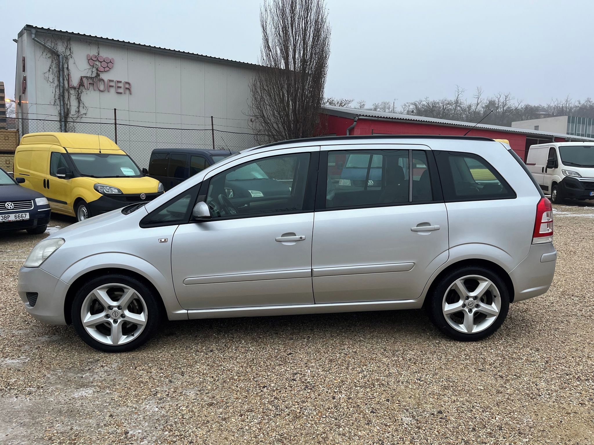 Opel Zafira, 1.9cdti 88kw+7.míst - fotka 2