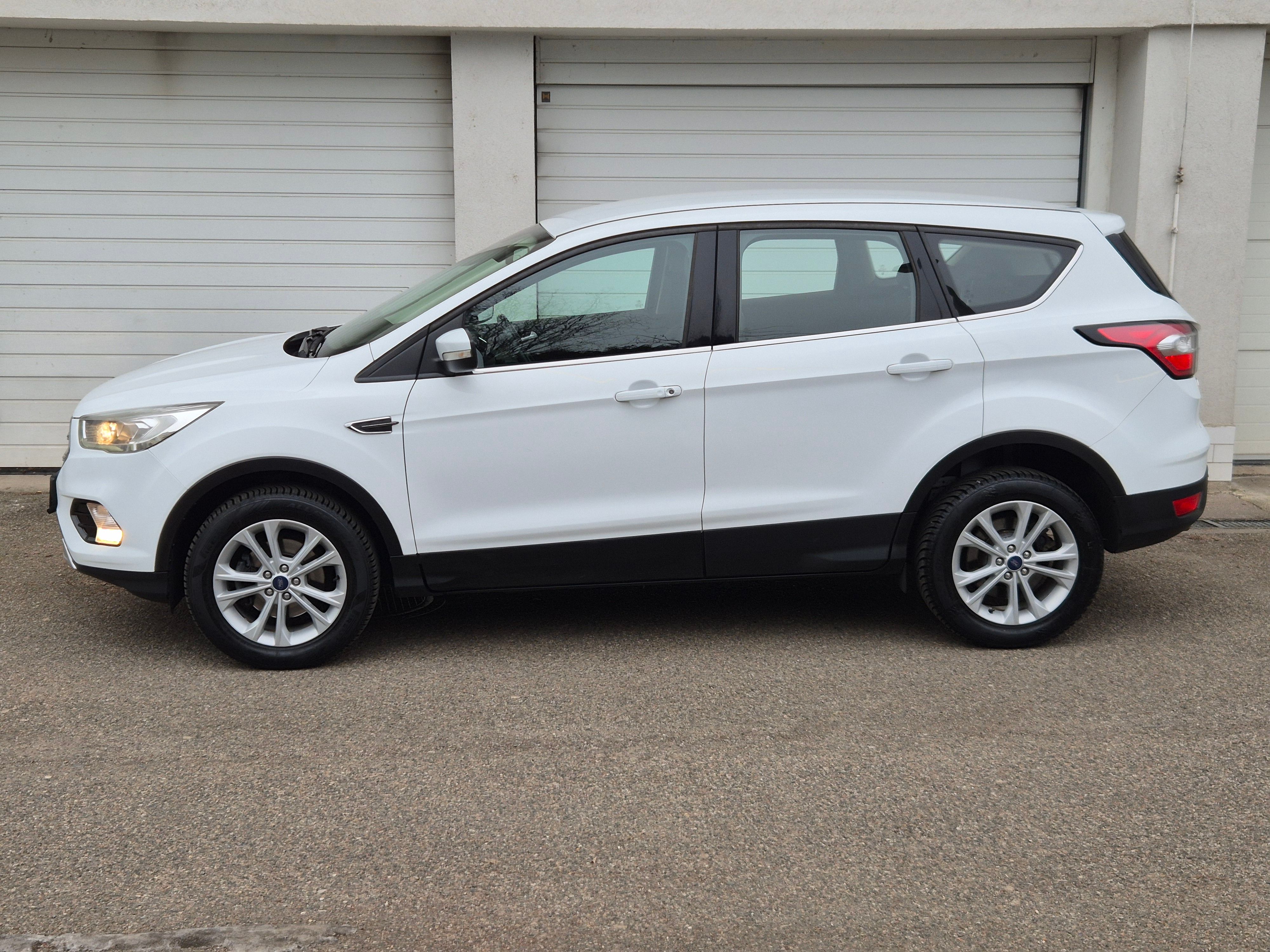 Ford Kuga, 1.5i 110kw Nové ČR - fotka 4