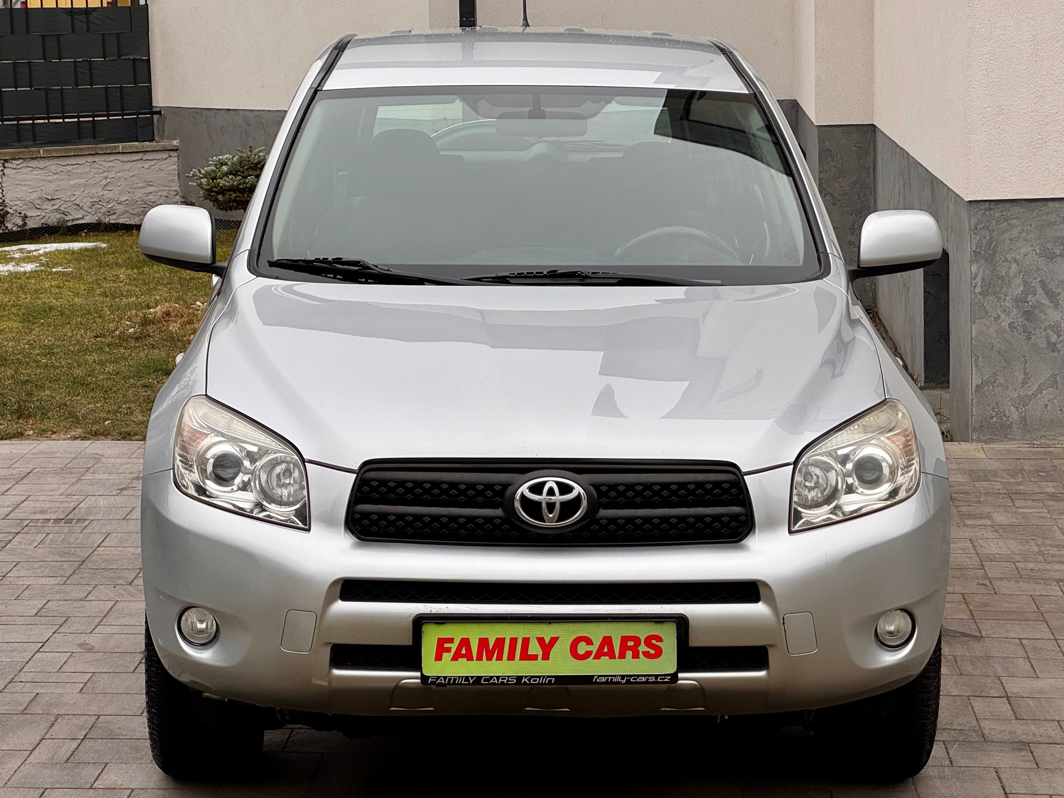 Toyota Rav4, 2.0i,4X4,MANUÁL,TAŽNÉ,STK 2028 - fotka 2