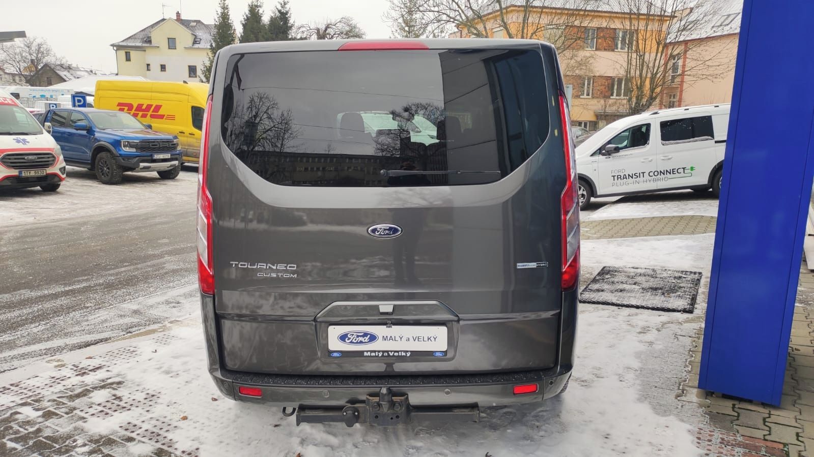 Ford Tourneo Custom, 2,0EcoBlue 95kW L2H1 8MÍST - fotka 6