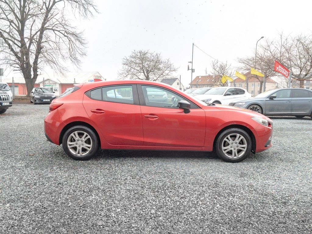 Mazda 3, 1.5i 74KW – ČR 18.12.2013 - fotka 4