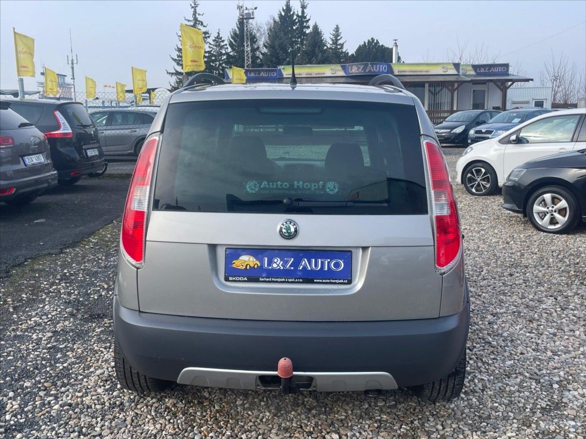 Škoda Roomster, 1,6 TDi SCOUT - fotka 5