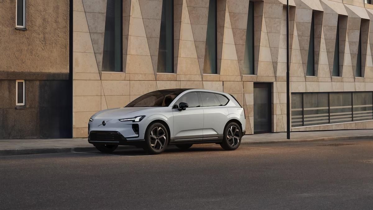 Volvo EX60, PURE ELECTRIC PLUS
