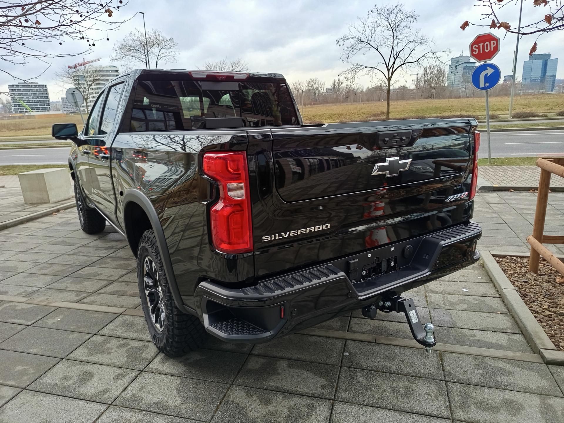 Chevrolet Silverado, ZR2, rezervováno - fotka 5