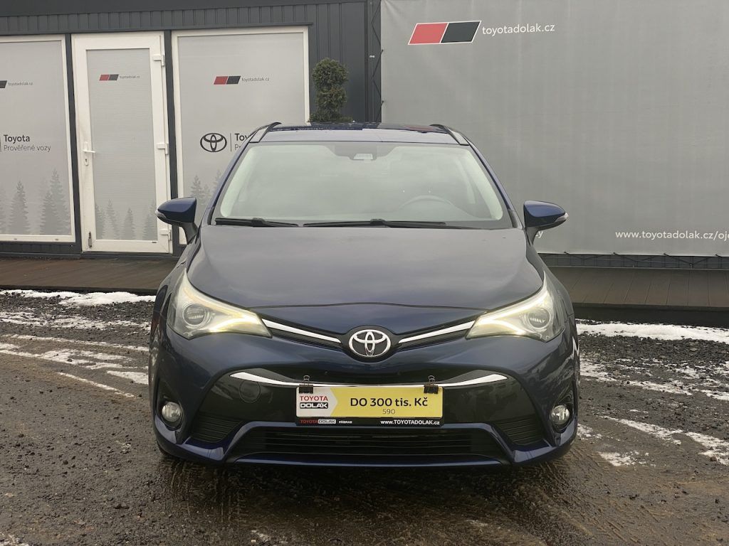 Toyota Avensis, 2.0D, ČR, Trend+, navi, pneu - fotka 2