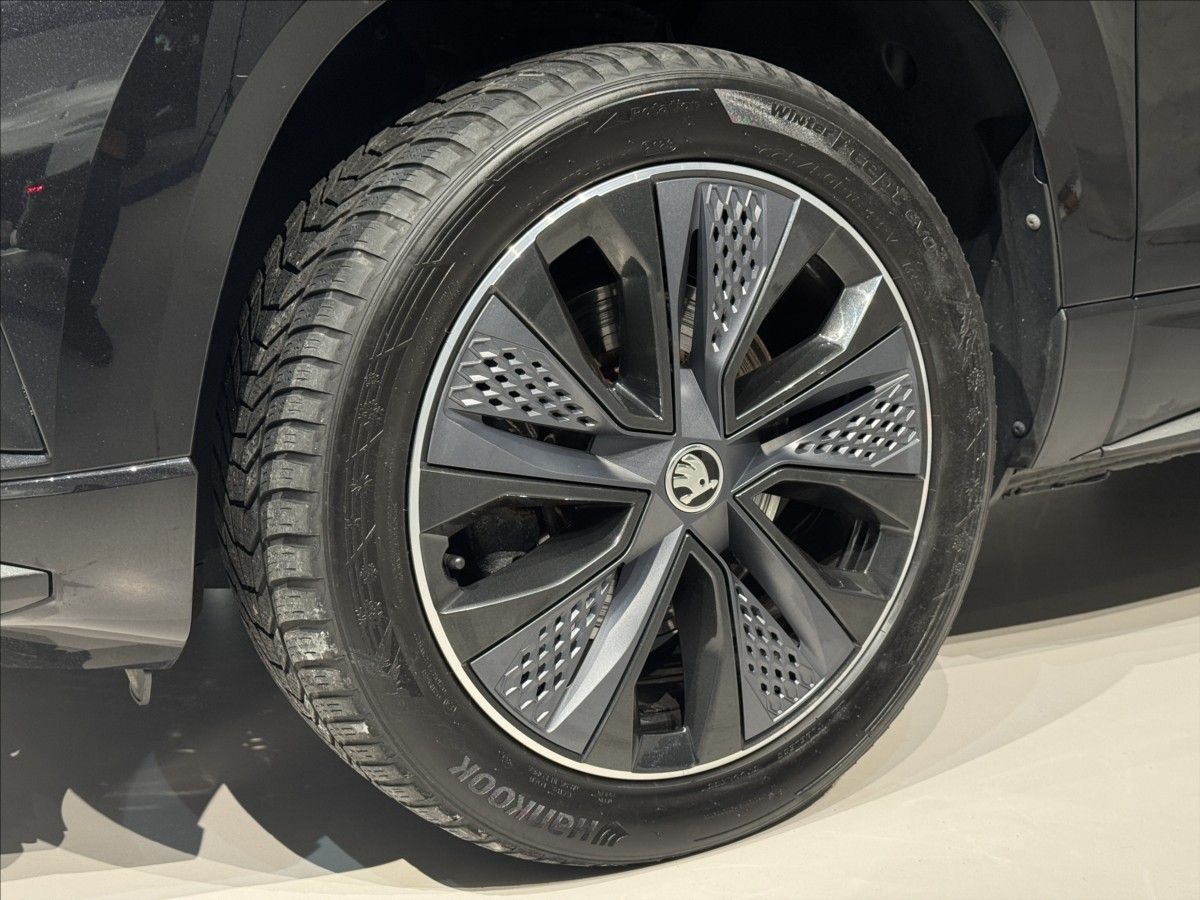 Škoda Karoq, 2,0 TDi  DSG 4x4 Sportline LED - fotka 5