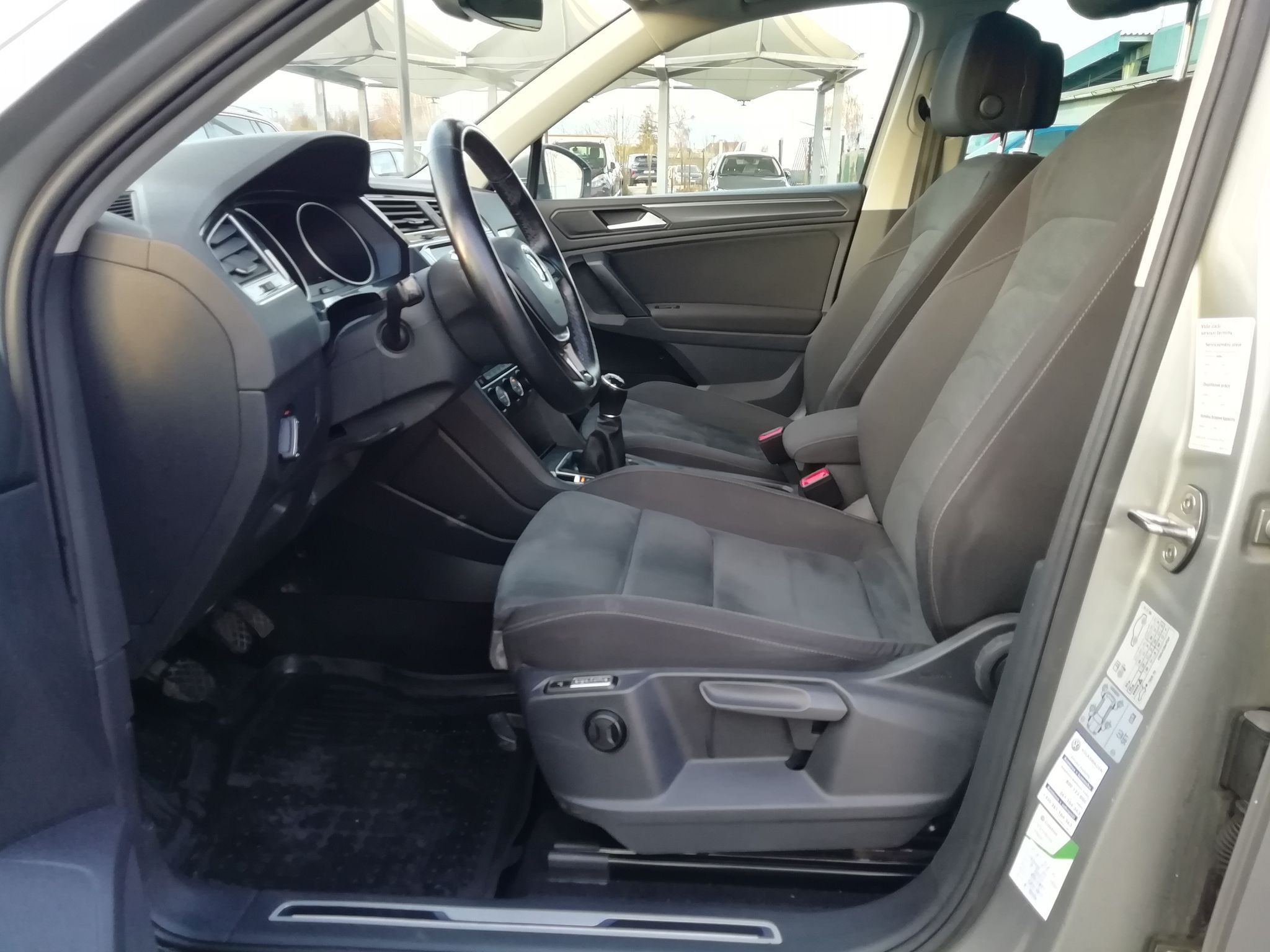 Volkswagen Tiguan, Comfortline 1.5 TSi 96 kW - fotka 5