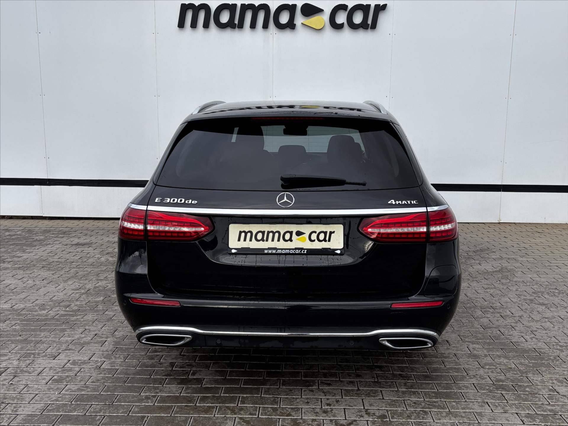 Mercedes-Benz Třídy E, 300de 4MATIC TAŽNÉ DPH - fotka 6