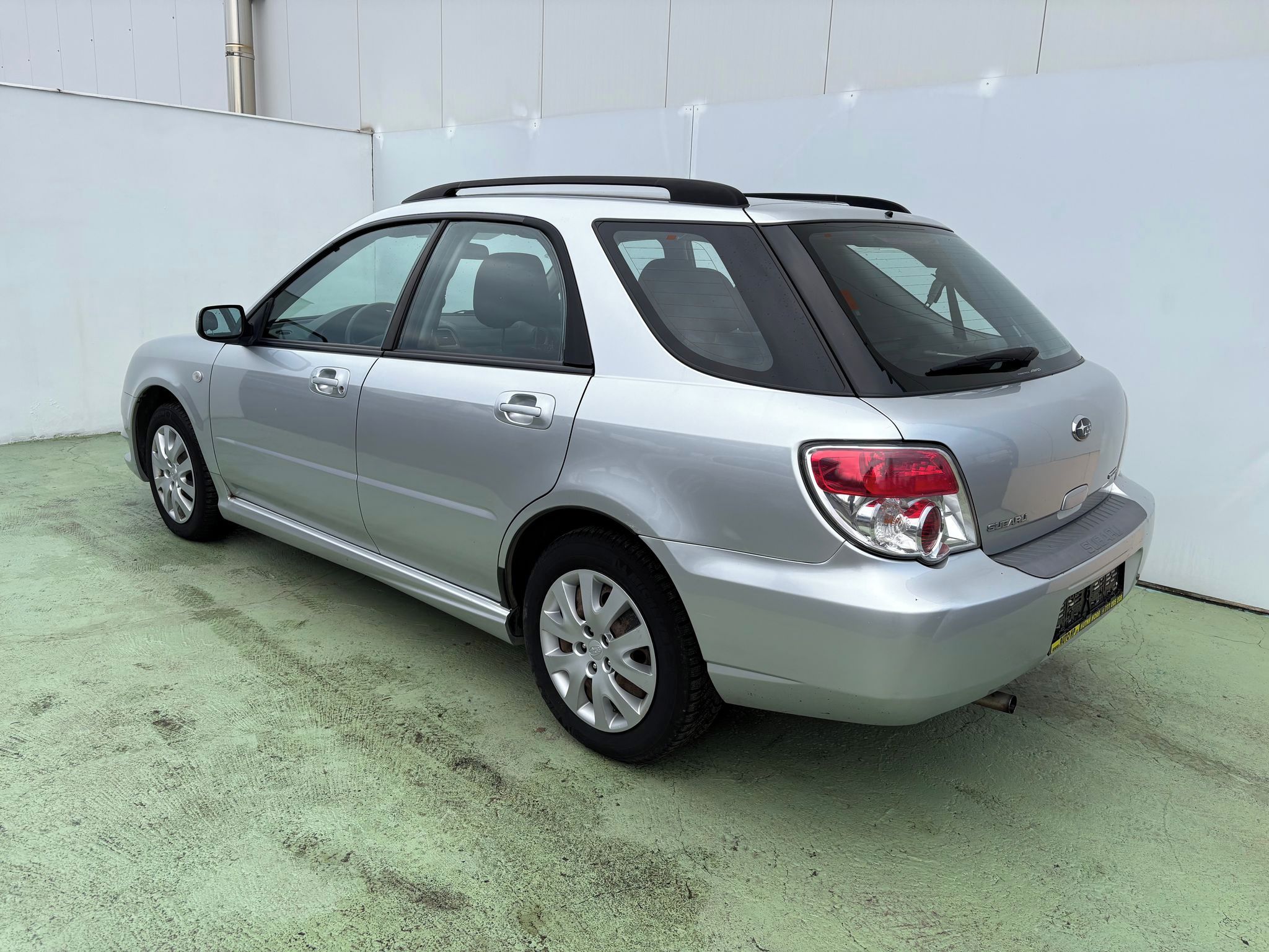 Subaru Impreza, 1.5R, 77kW, 4x4, Automat - fotka 2