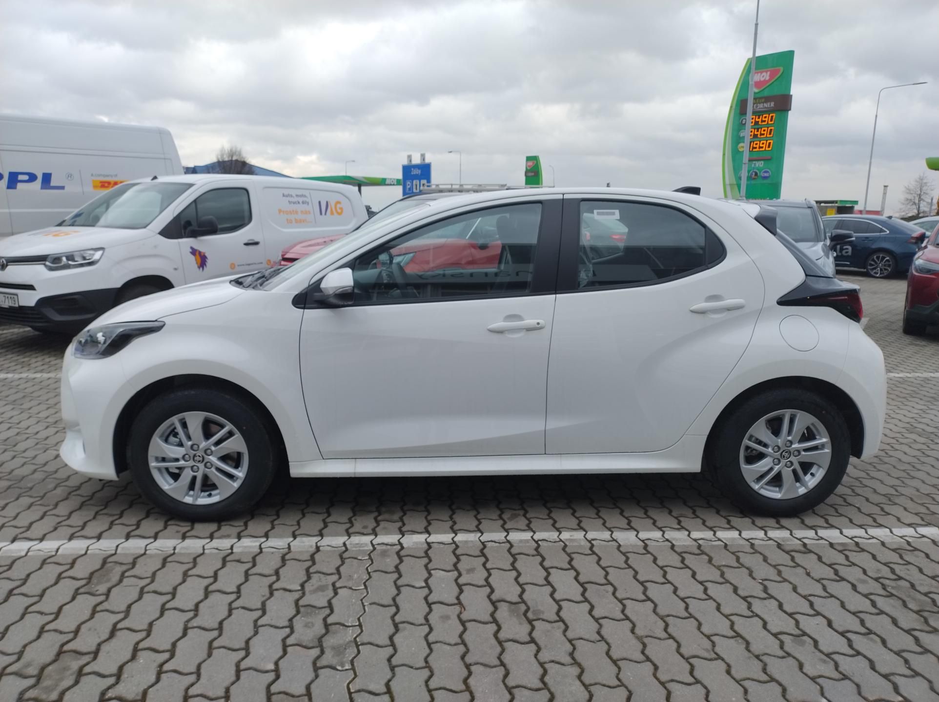 Toyota Yaris, 1.5 FHEV Limited Edition - fotka 3