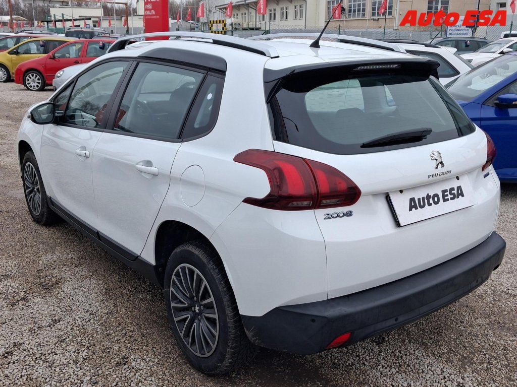 Peugeot 2008, 1.2PT,ČR,servis.kniha - fotka 6
