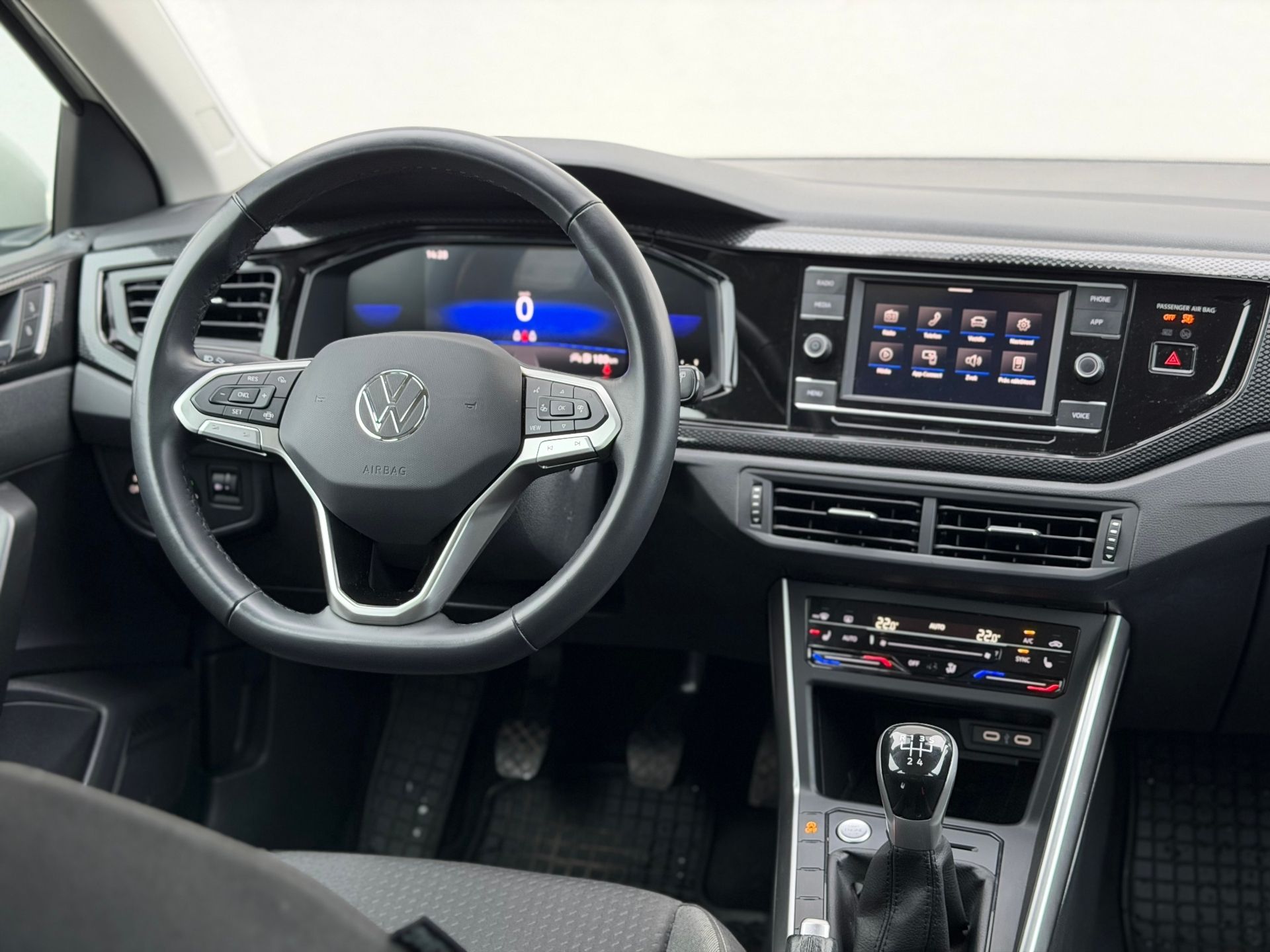 Volkswagen Taigo, 1.0TSI 70 kW Life - fotka 5