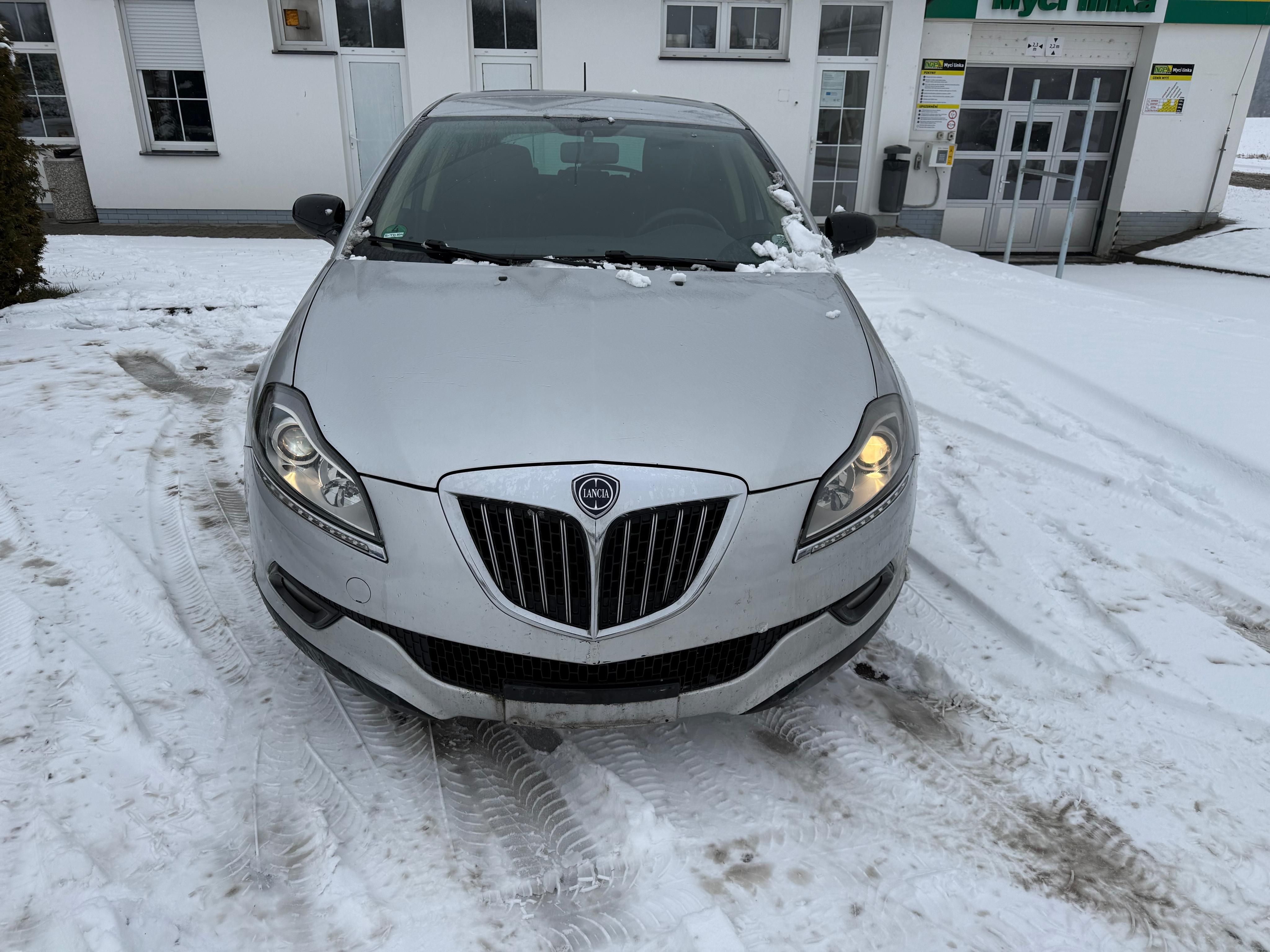 Lancia Delta, 1.6 JTD 88 Kw 2009 jen 190t.km - fotka 2