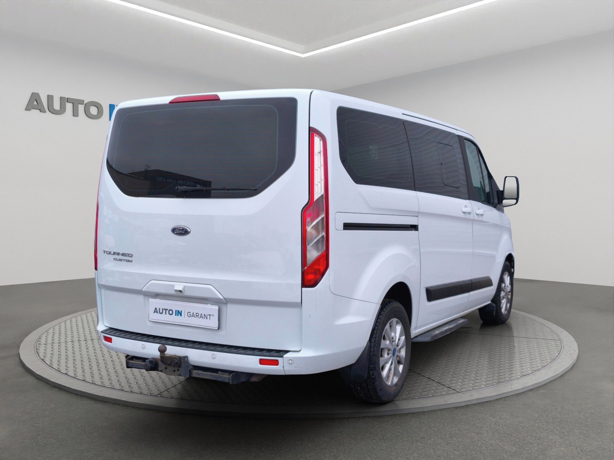 Ford Tourneo Custom, 2.0 TDCi EcoBlue 79KW, ČR, taž - fotka 5