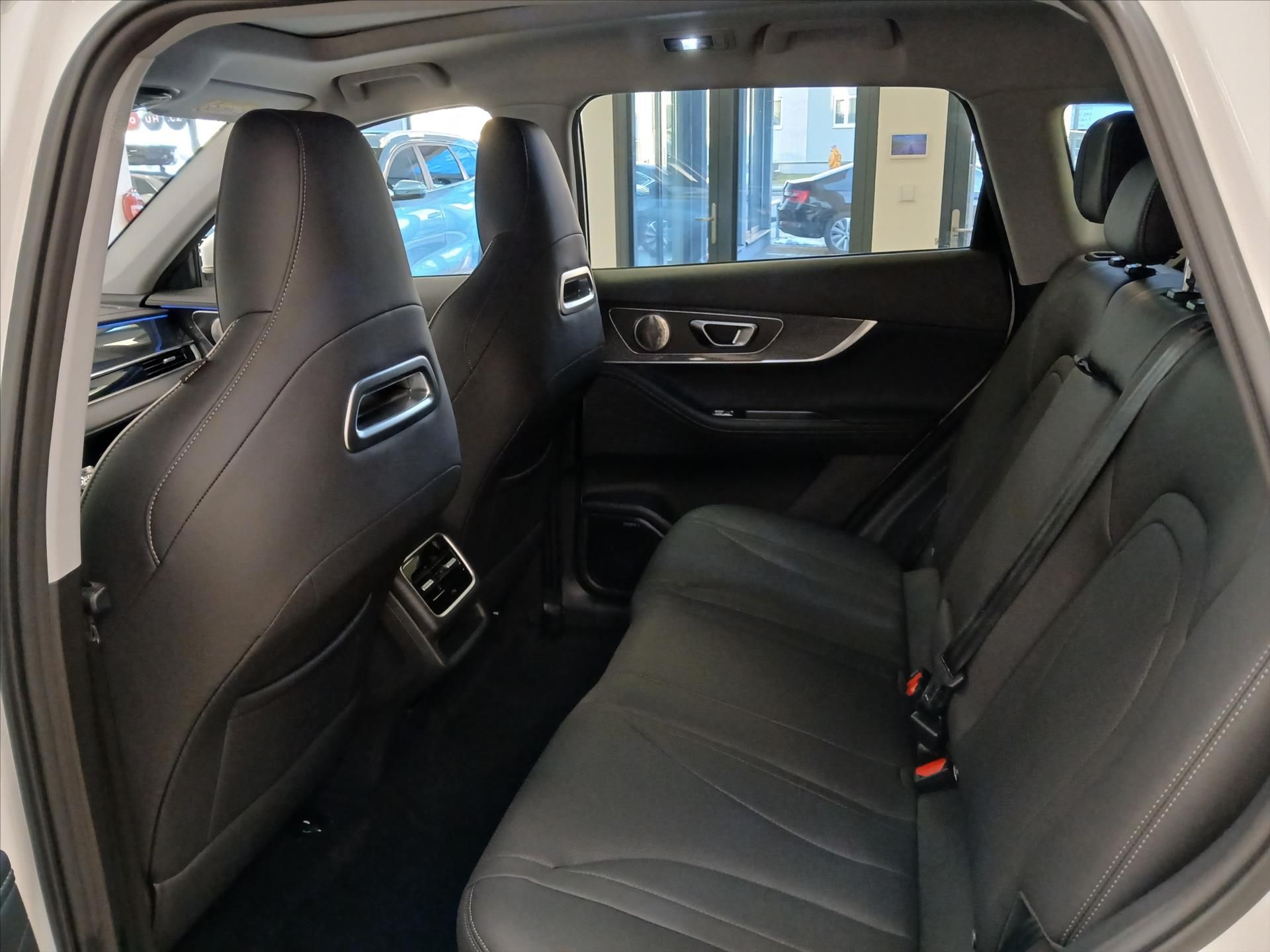 Chery Tiggo 7 PHEV, 1,5   Unique - fotka 6