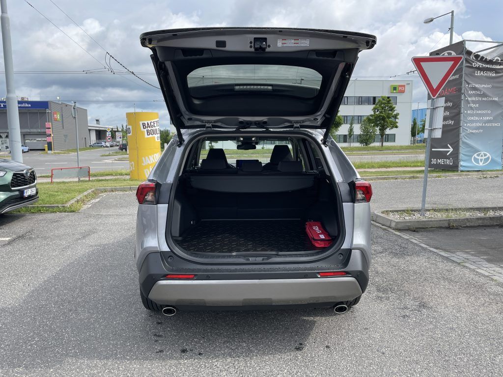 Toyota Rav4, 2.5 Hybrid 4x4 ODBĚR 4/2026 - fotka 5
