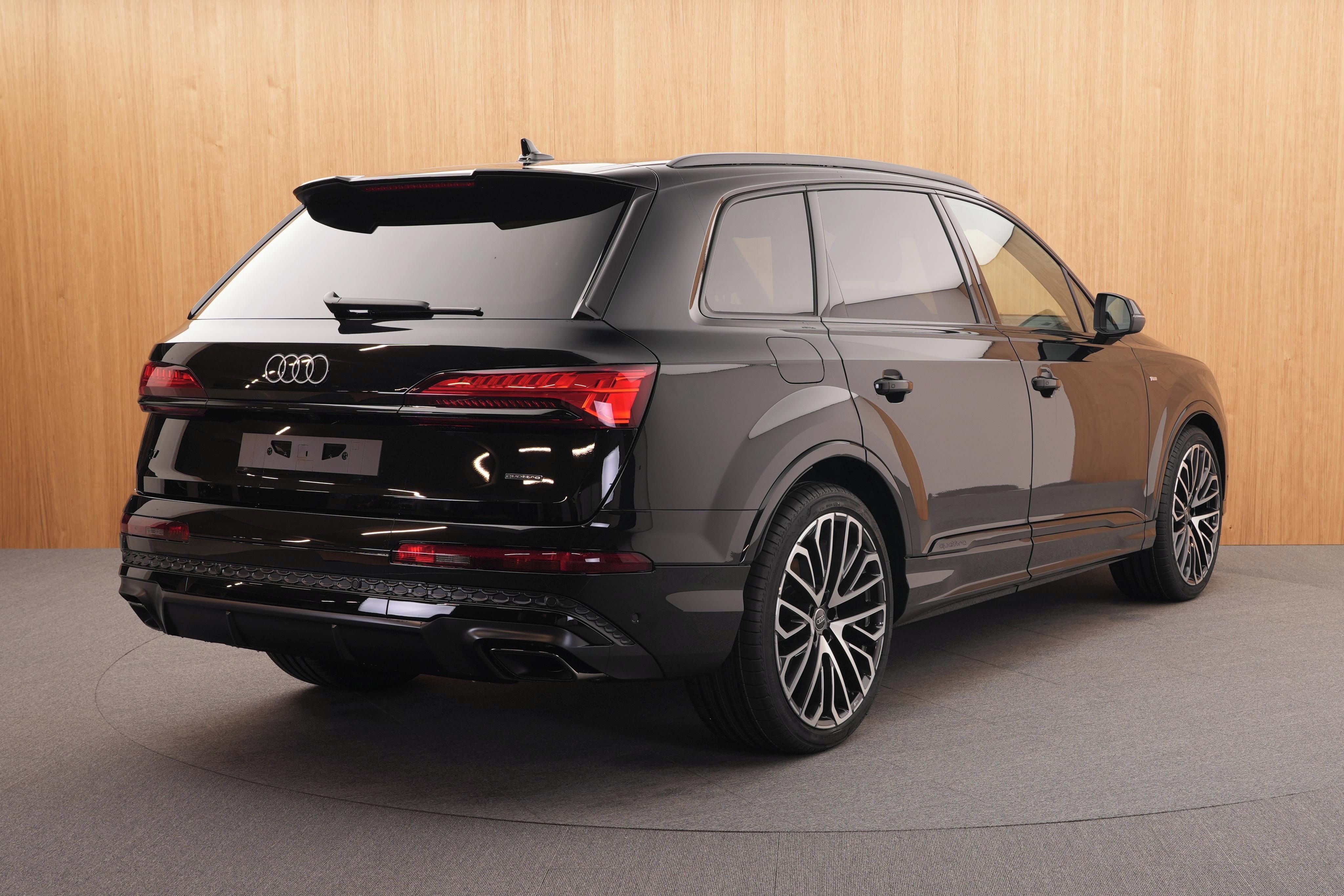 Audi Q7, S line 50 TDI quattro - fotka 4