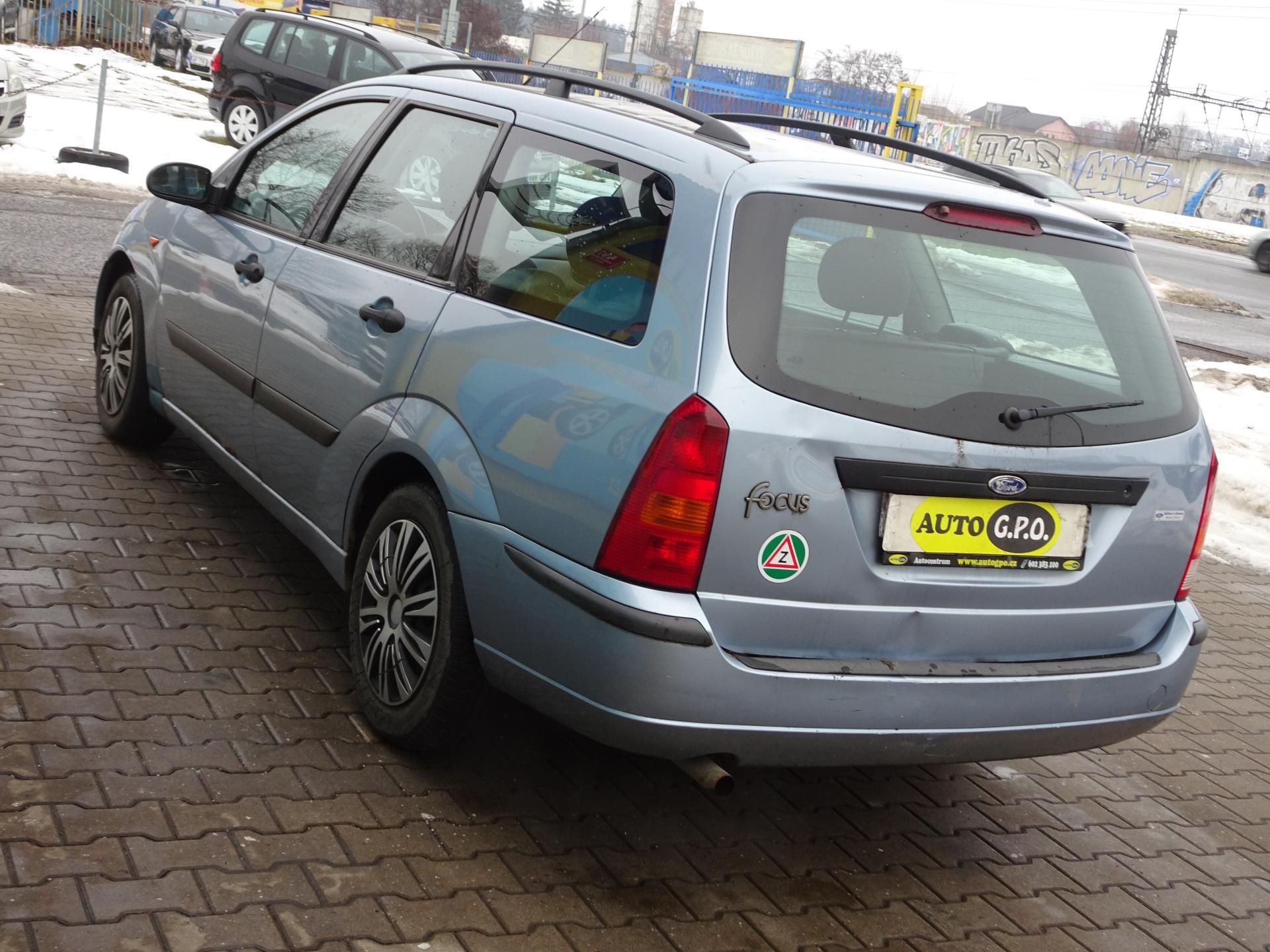 Ford Focus, 1.6i 16V Combi - fotka 6