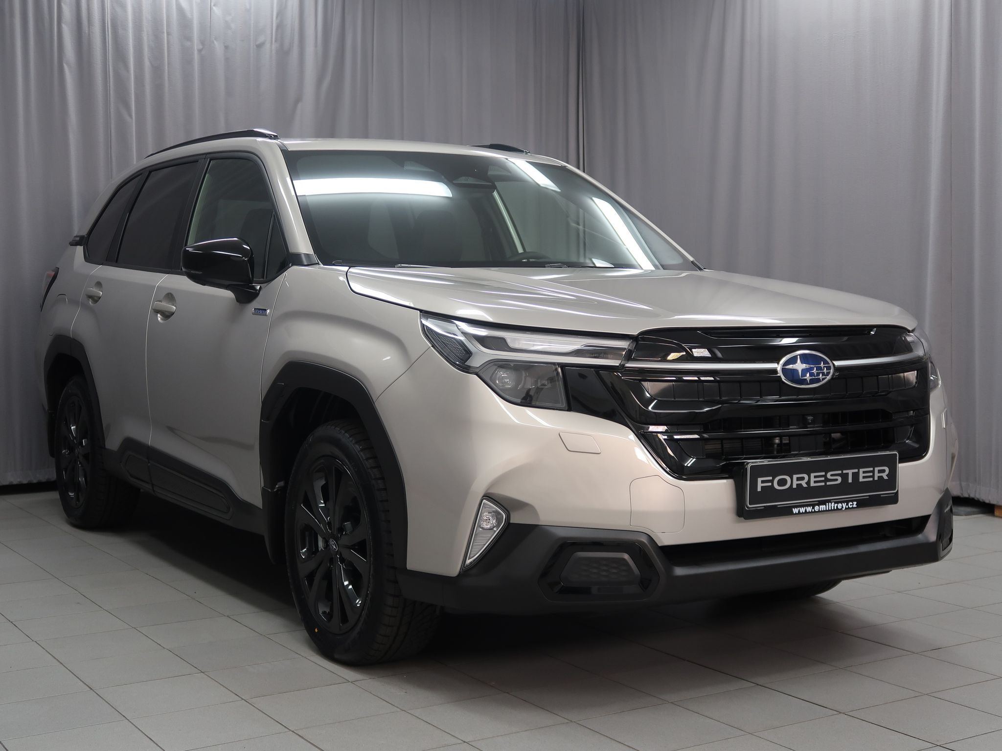 Subaru Forester, 4x4 TOURING. Květen + úvěr O% - fotka 3