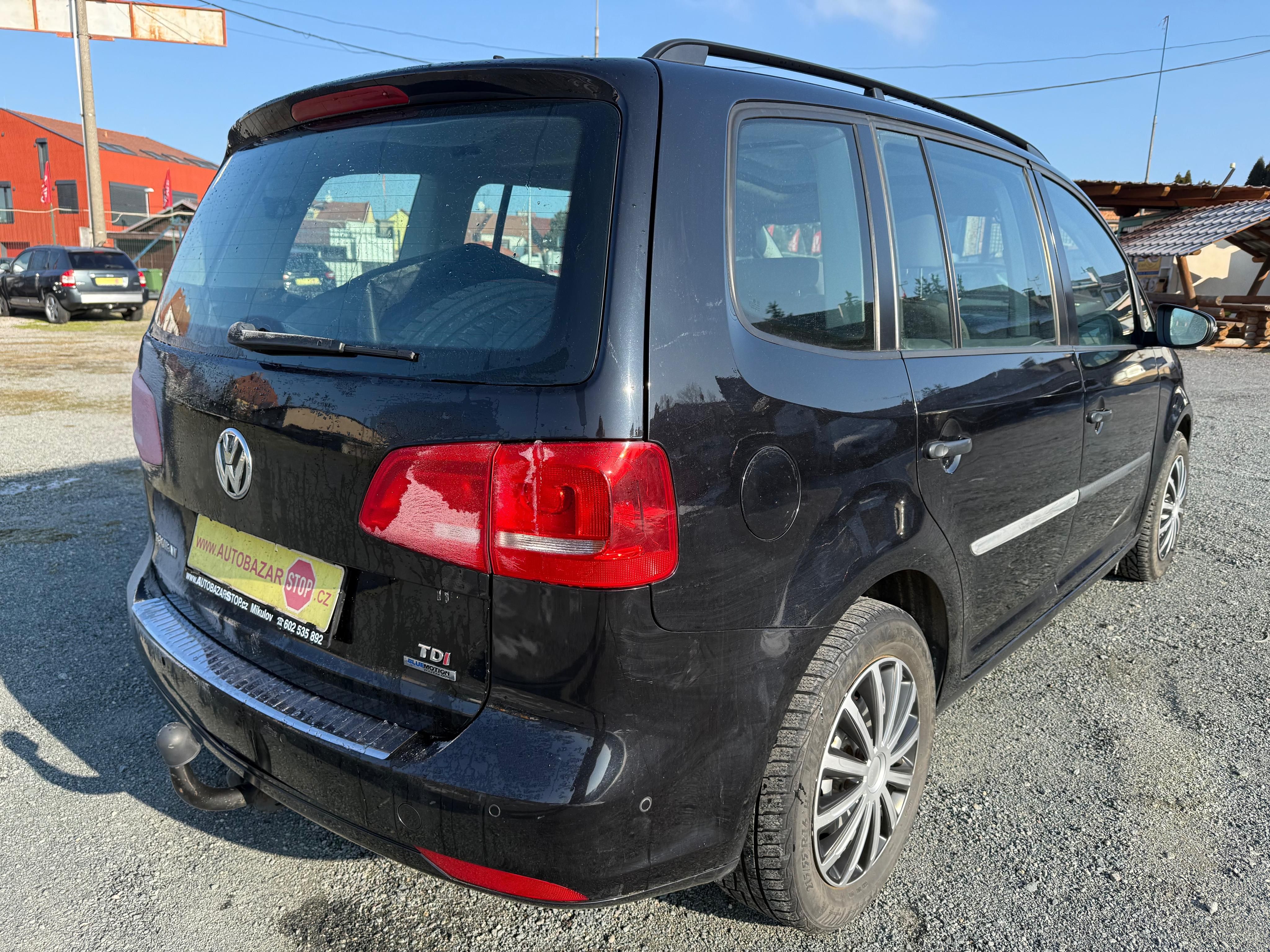 Volkswagen Touran, 1.6 TDI 77 kW DSG 7-MÍST 2.MAJ - fotka 6