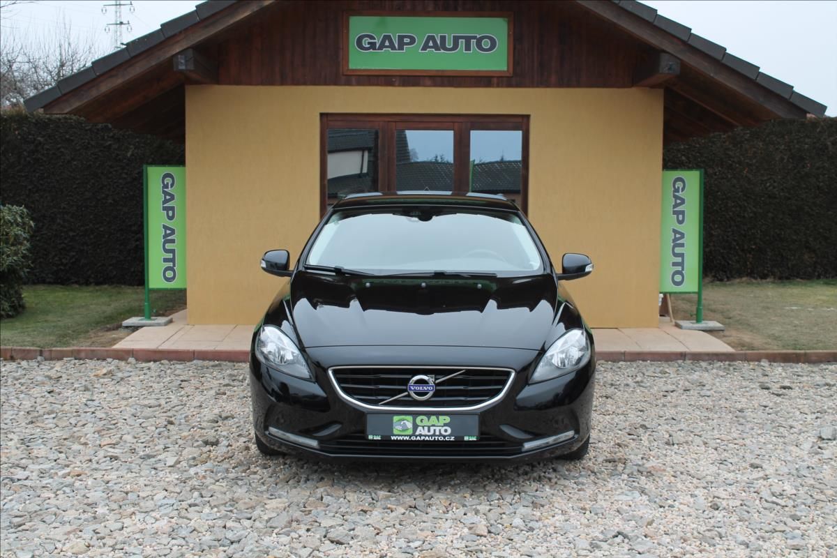 Volvo V40, 2.0 D2 88kW NAVI - fotka 2