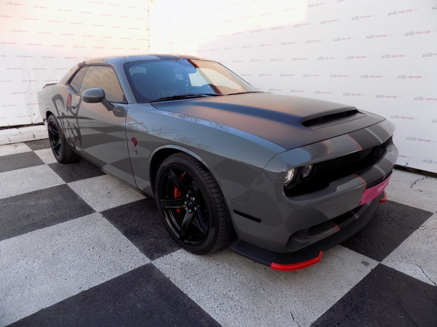 Dodge Challenger, 6.2/V8/HELLCAT/SRT/Větr.sed/ - fotka 5