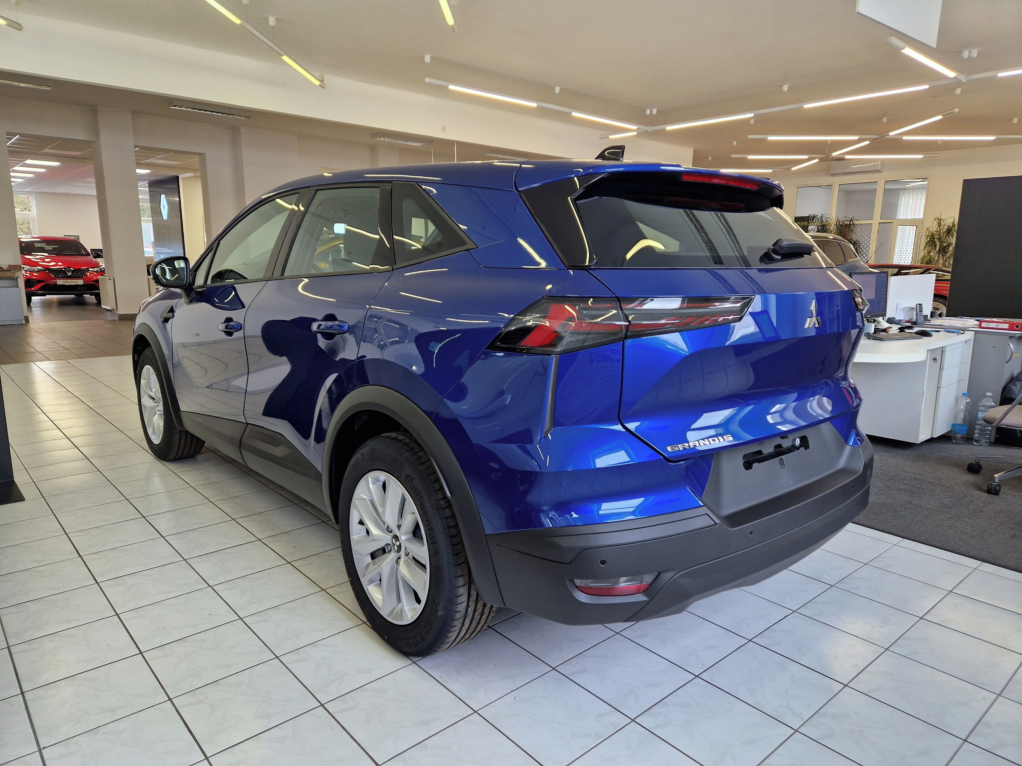 Mitsubishi Grandis, INFORM 1.3 DI-T MHEV 104kW - fotka 5
