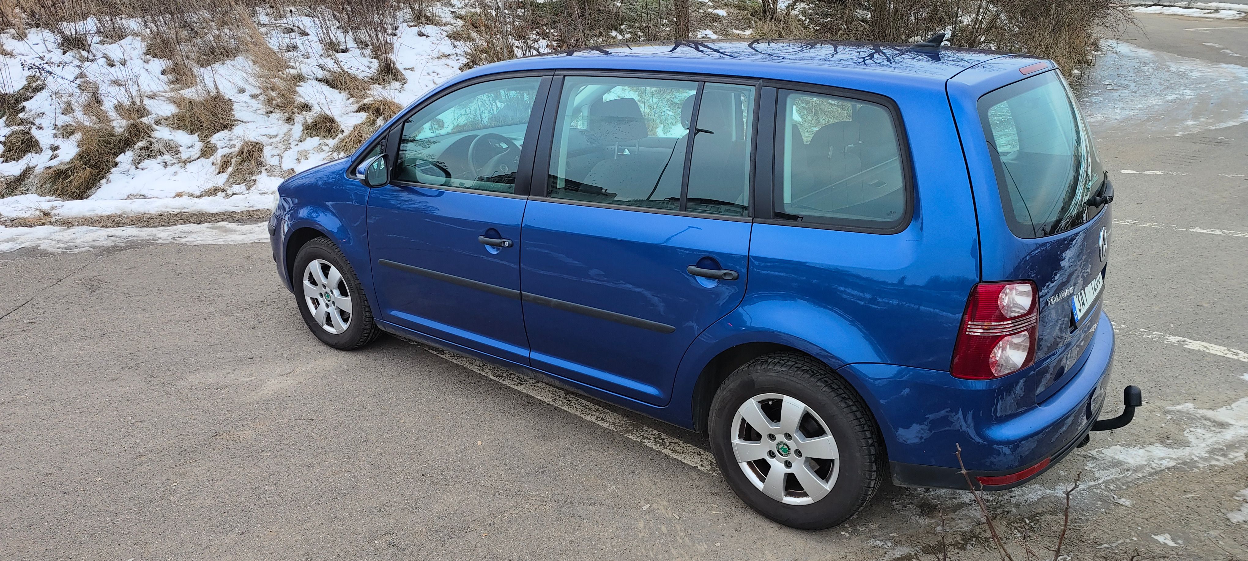 Volkswagen Touran, VW Touran 1.4 TSi 7m !výbava! - fotka 6