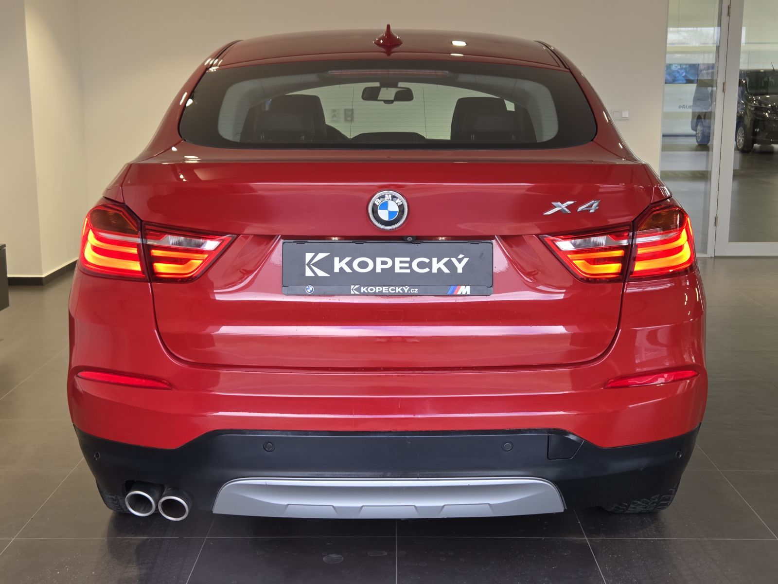 BMW X4, xDrive 30d xLine - fotka 5