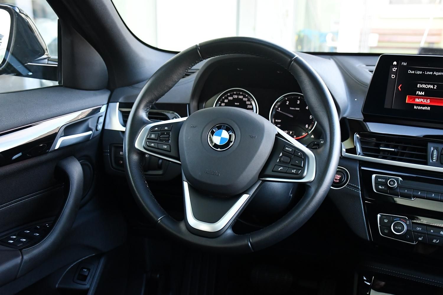 BMW X2, xDrive20d TAŽNÉ ČR PANO 1M HUD - fotka 6