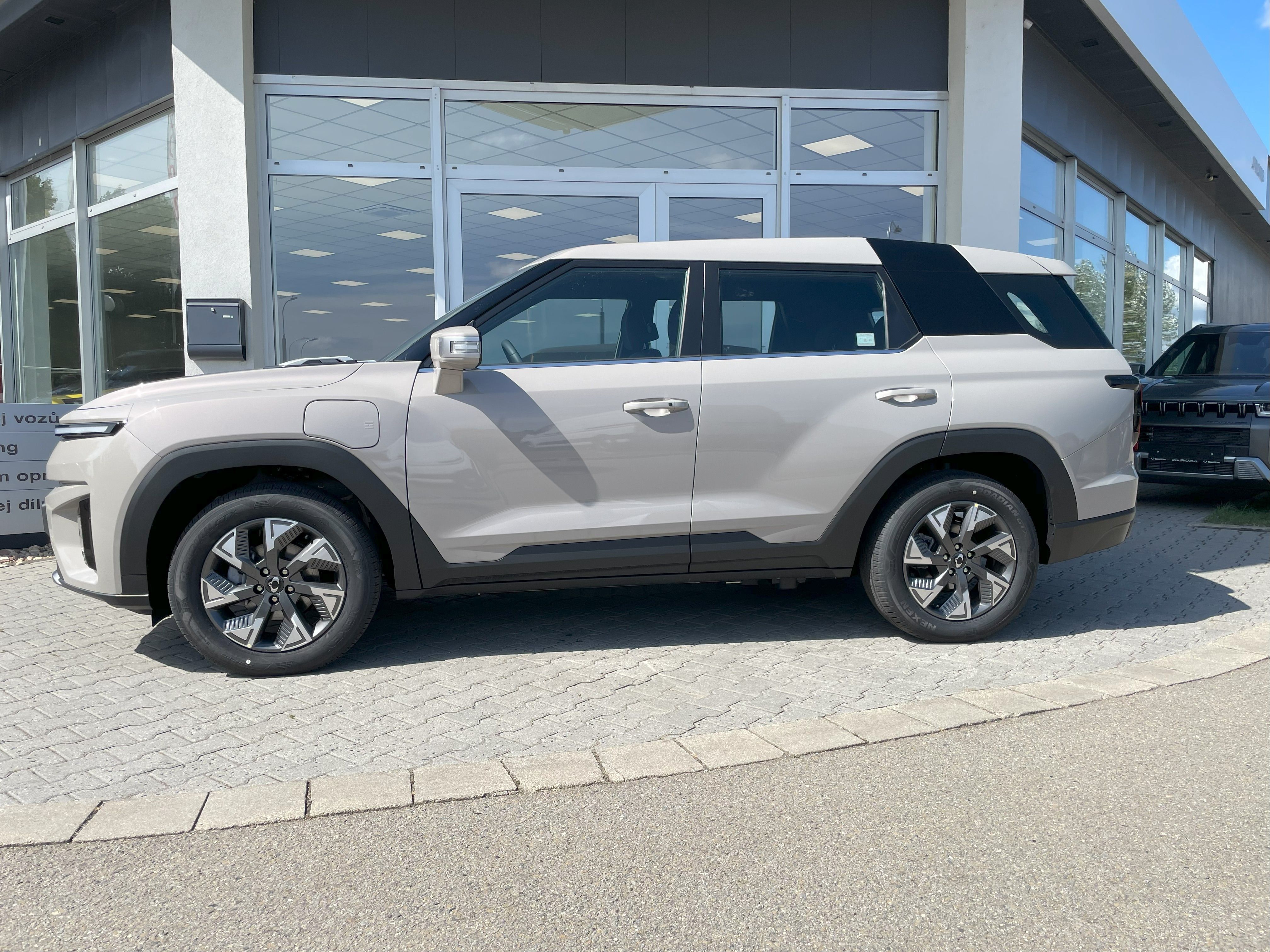 KGM Torres, EVX 73.4kW 207HP Style FWD - fotka 3