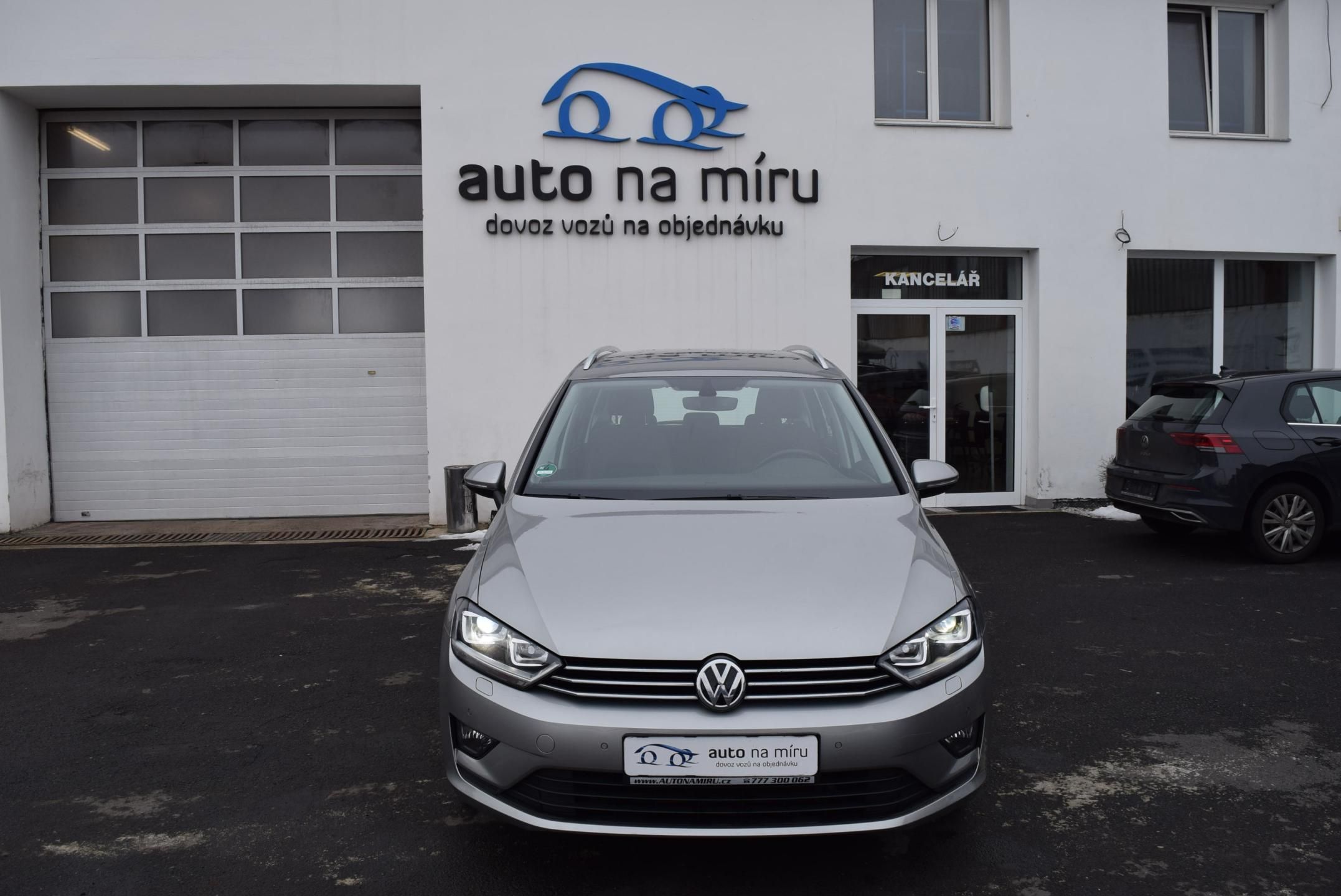 Volkswagen Golf Sportsvan, 1.4TSI 92kwCOMFORTLINE BMT XEN - fotka 3
