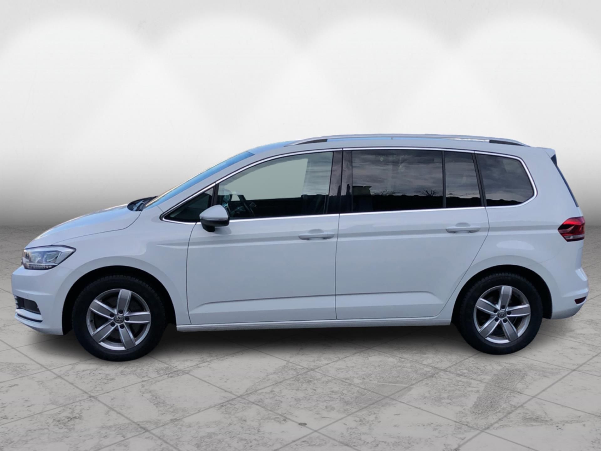 Volkswagen Touran, 1,5 TSI EVO 7DSG Highline - fotka 3