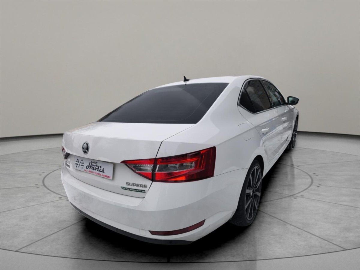 Škoda Superb, 2,0 TDI 110KW SEDAN - fotka 5