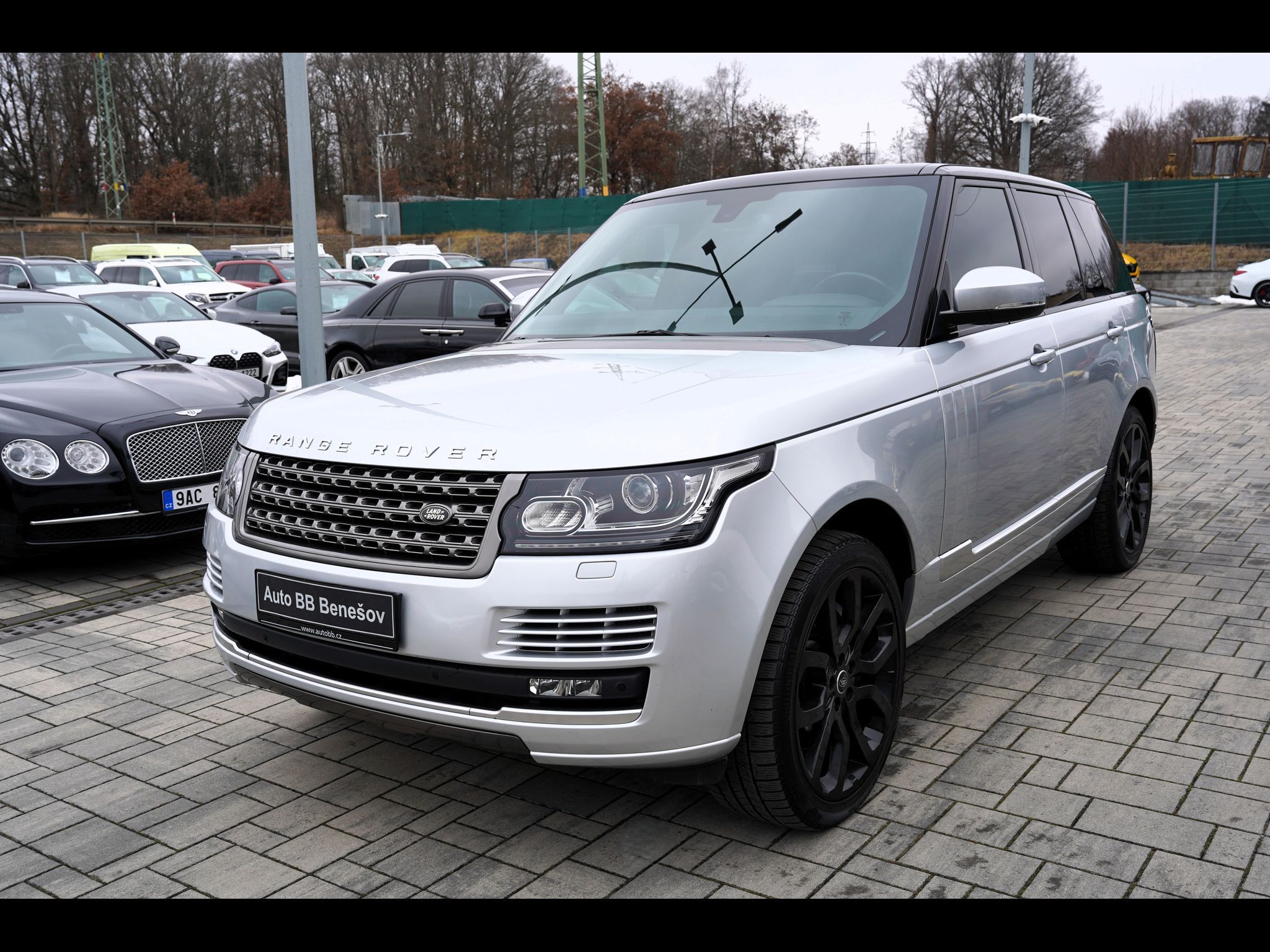 Land Rover Range Rover, 3.0 SDV6 Vogue/4x4/260 PS/ČR - fotka 2