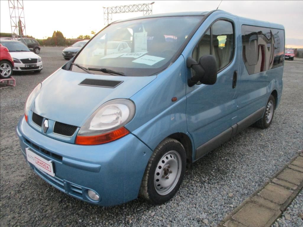 Renault Trafic, 2,5 DCi, 8 míst, klima, tažné, - fotka 3