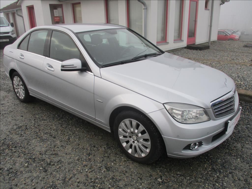 Mercedes-Benz Třídy C, 1,8 C180 K, NAVI, serviska,