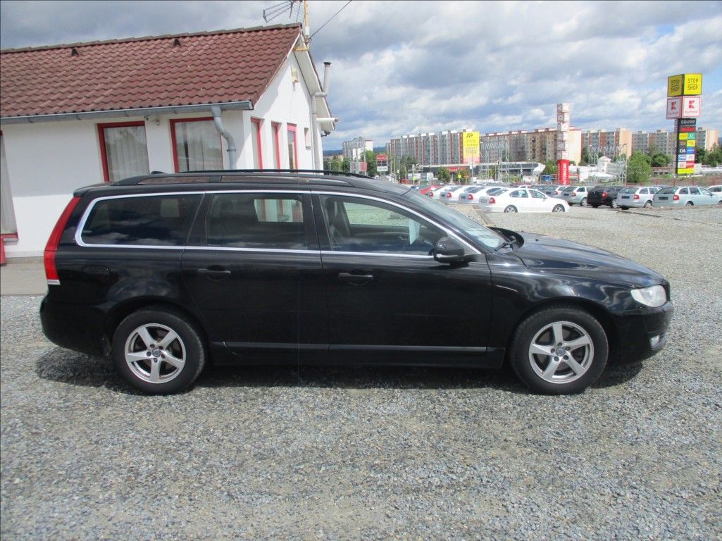 Volvo V70, 2,0 D4, Navigace, digiklima, - fotka 5