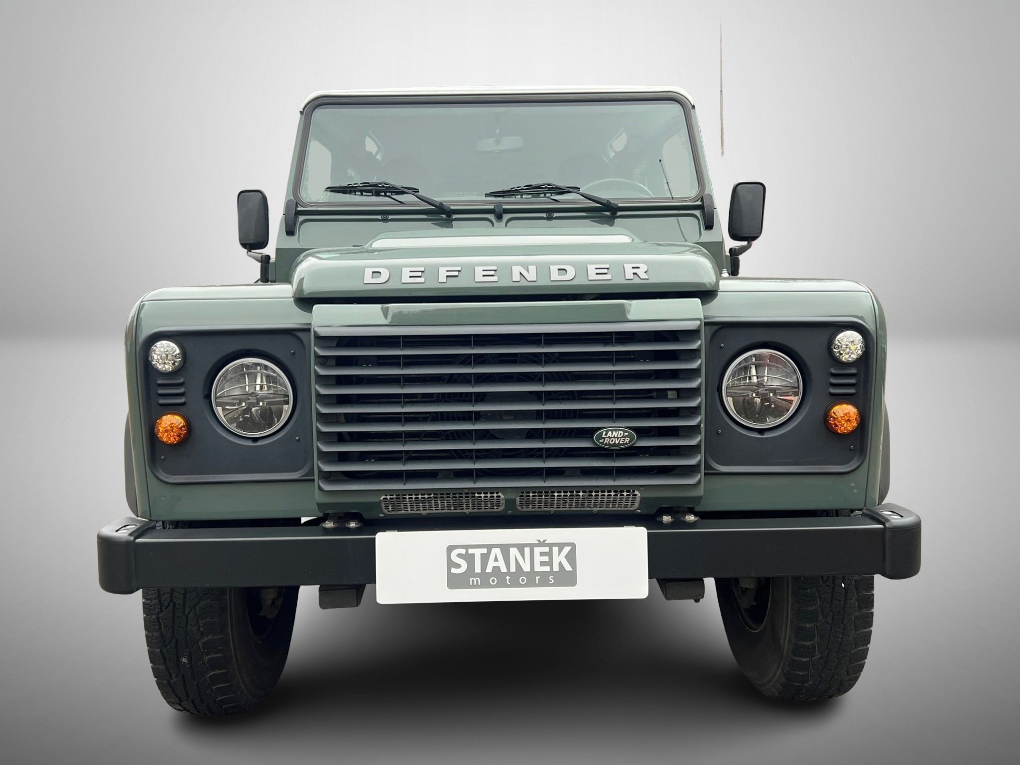 Land Rover Defender, 110 Station Wagon - fotka 3