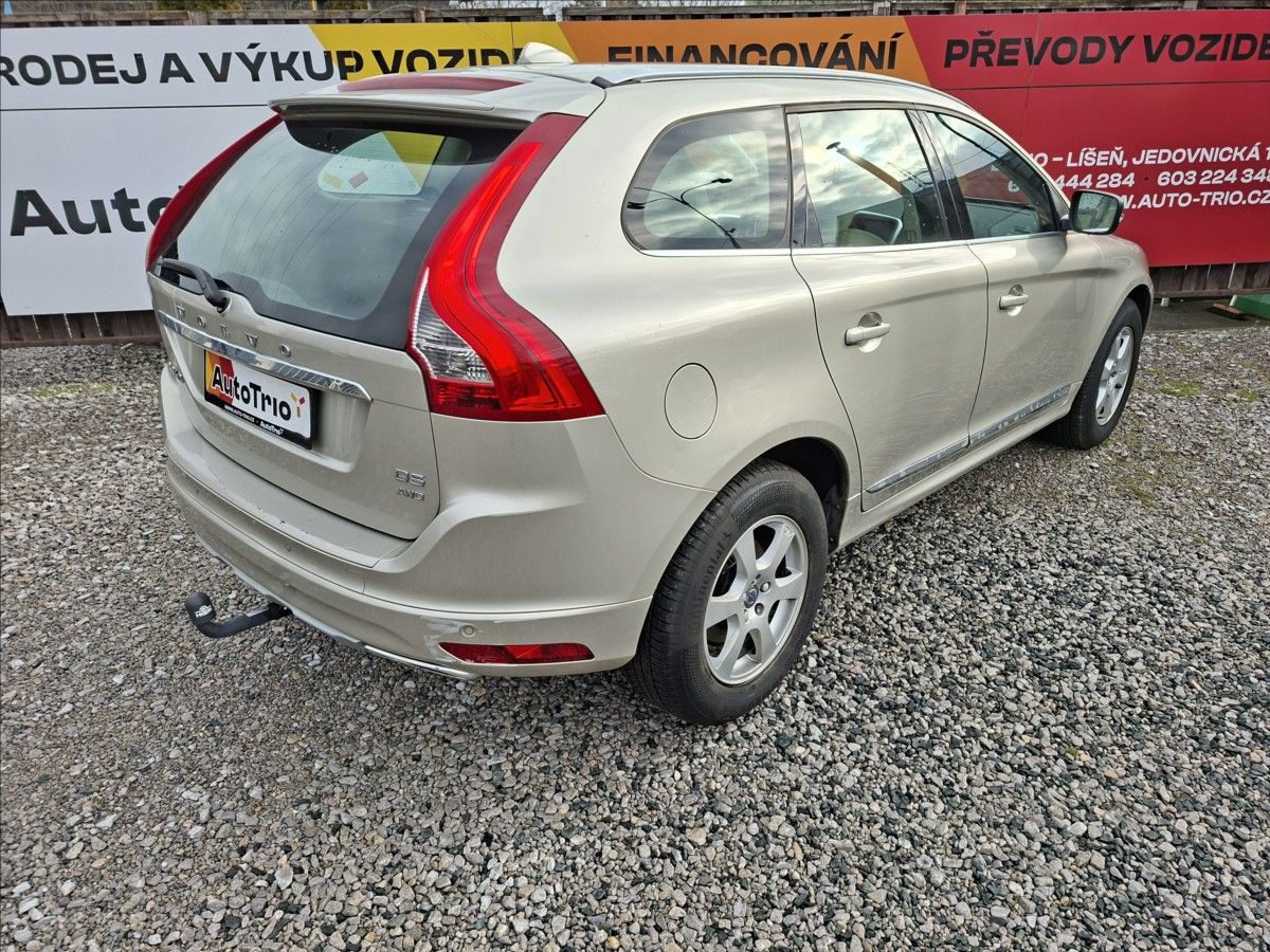 Volvo XC60, 2,4 D5 AWD - fotka 3