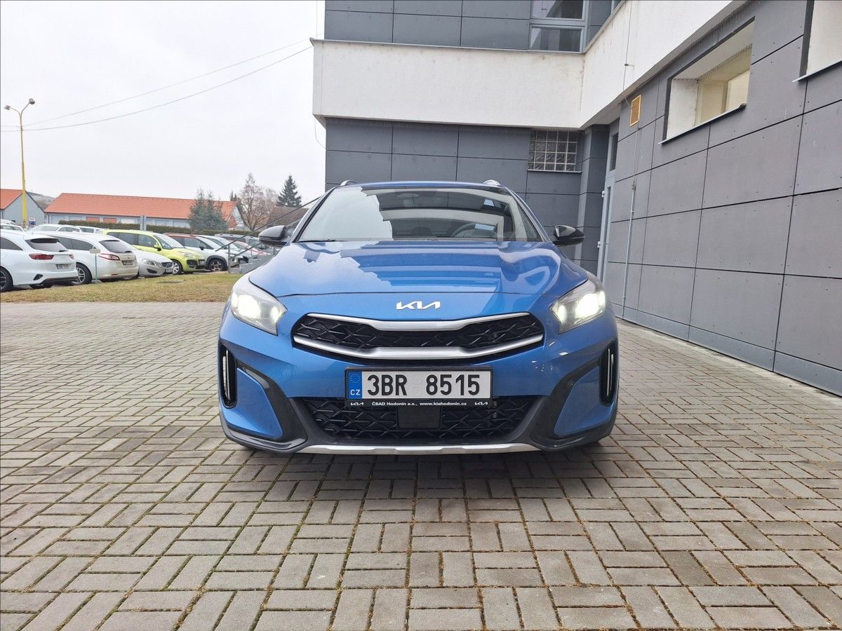 Kia XCee´d, 1,6 TGDi 7DCT aut.  Steel ed. - fotka 3