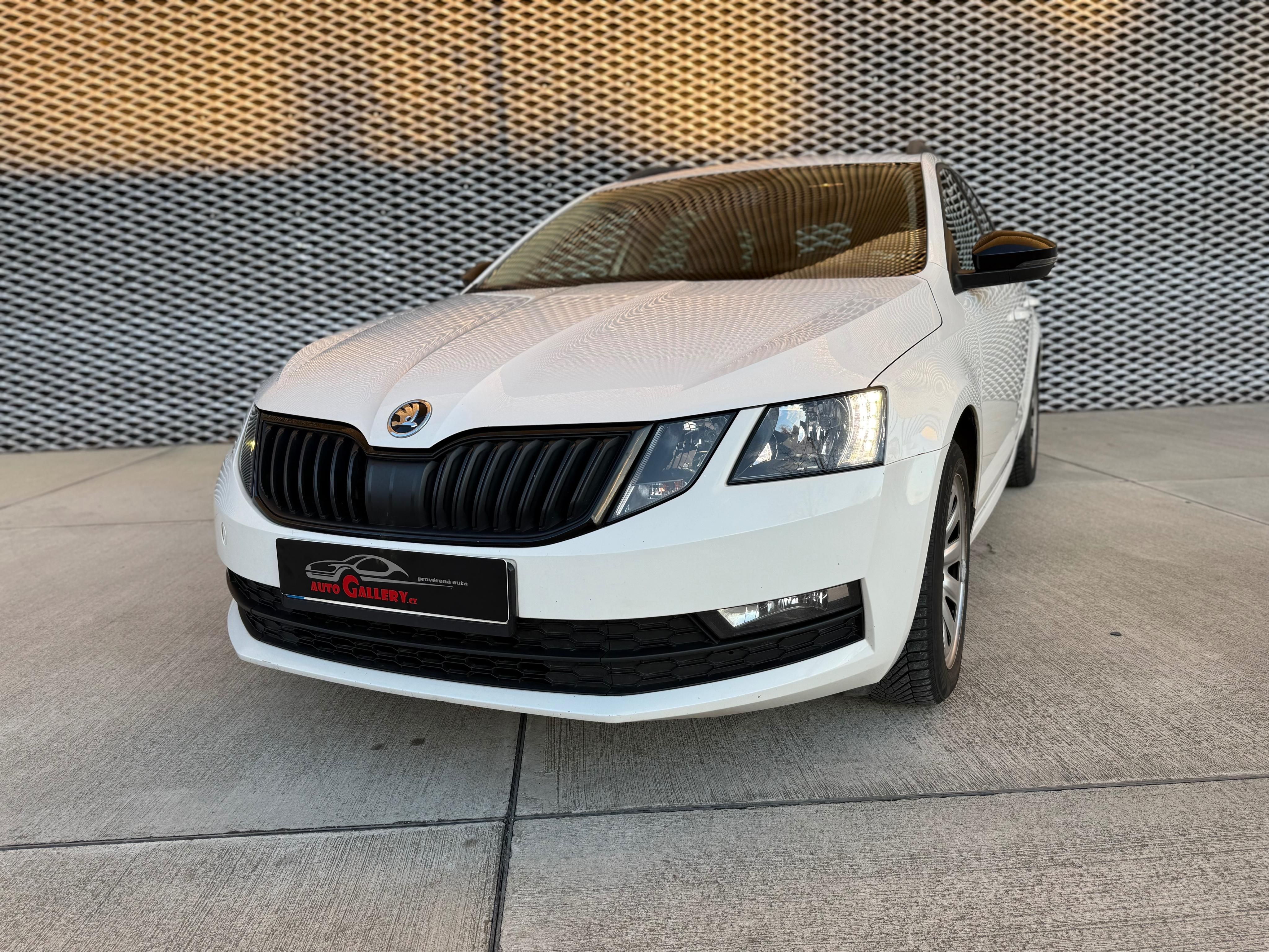 Škoda Octavia, 1.6 TDi Ambition 85 kW - fotka 3