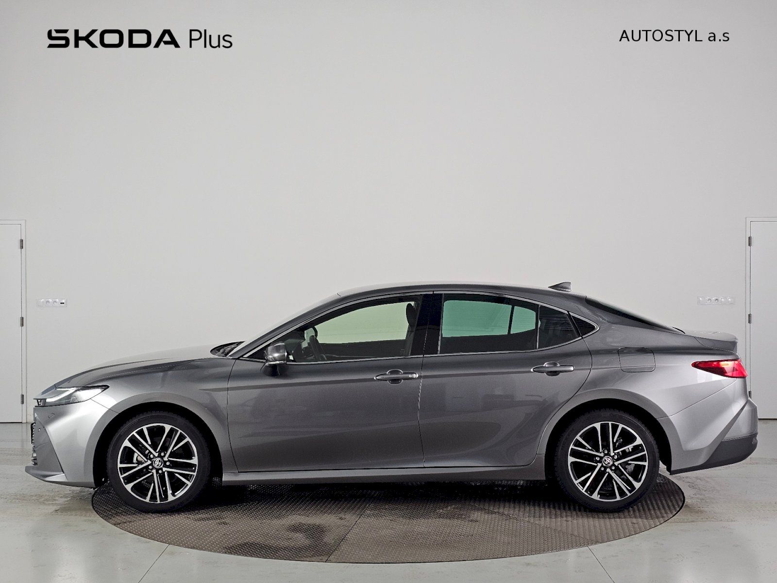 Toyota Camry, 2.5 HEV CVT Prestige 230k - fotka 3