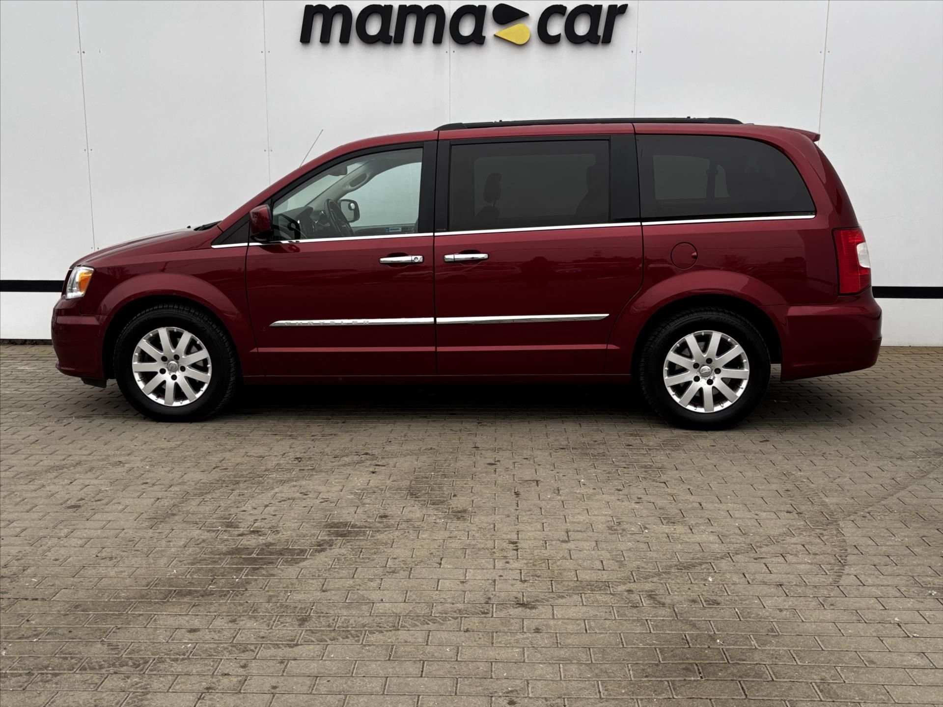 Chrysler Town & Country, 3.6i PENTASTAR AUTOMAT 7-MÍST - fotka 4
