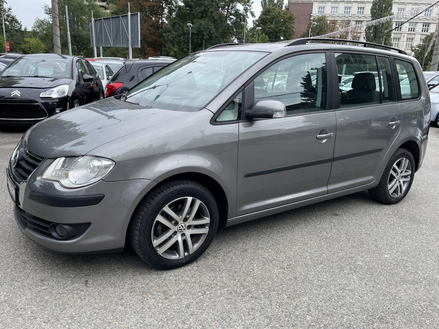 Volkswagen Touran, 2,0 i+BEZ KOROZE+ - fotka 5