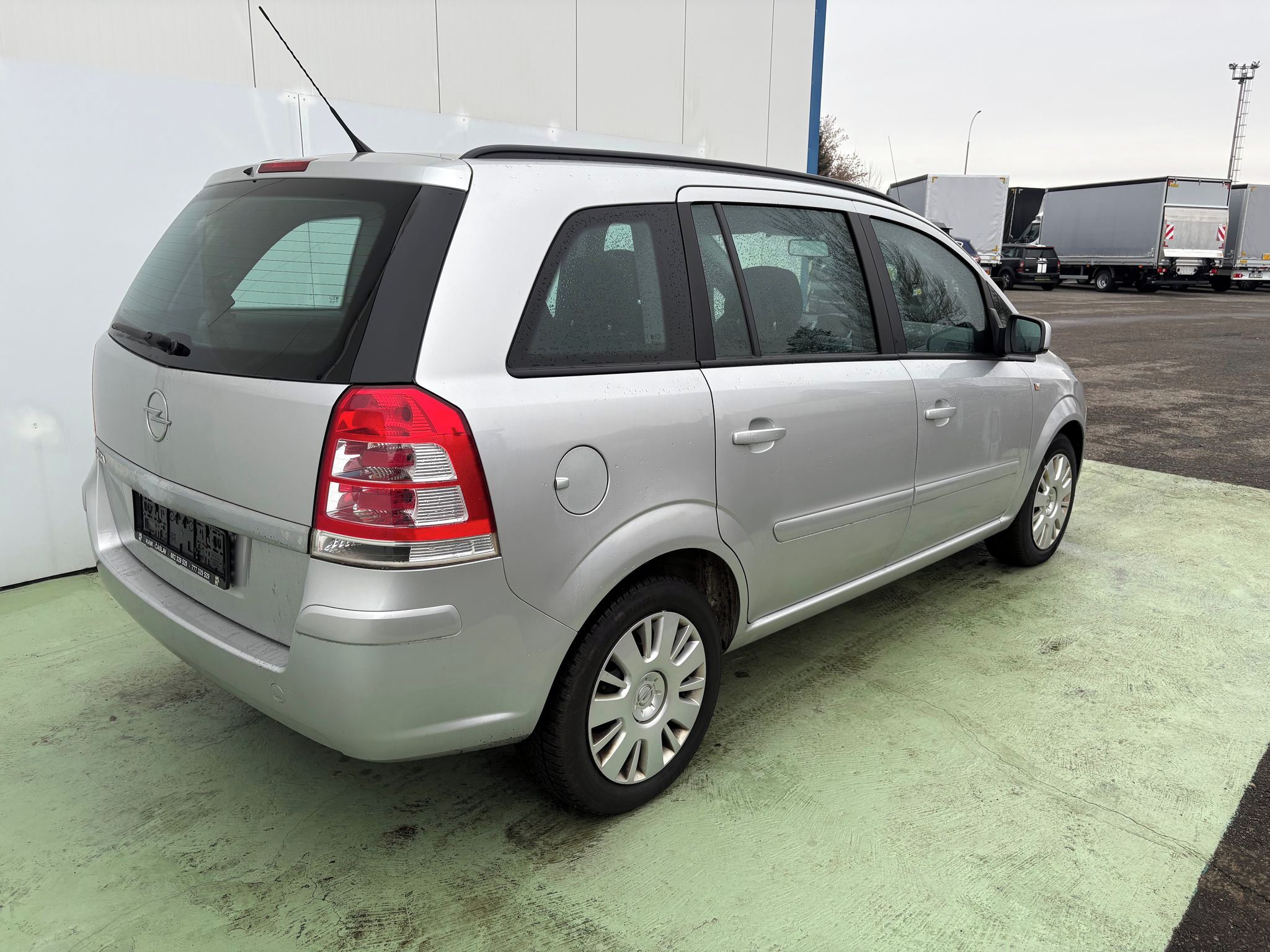 Opel Zafira, 1.6, 110kW, 7Míst, CNG+BENZÍN - fotka 2