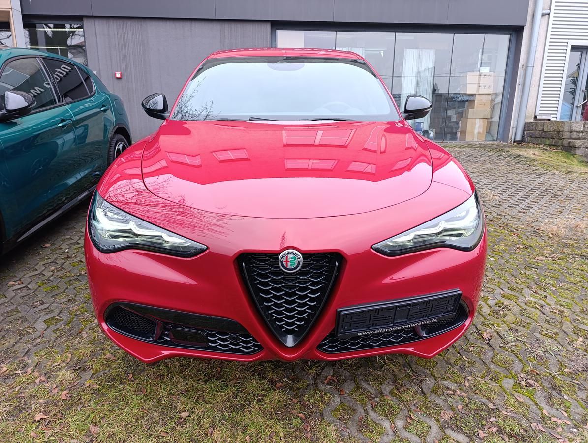Alfa Romeo Stelvio, Veloce 2,0 Turbo 280k AWD - fotka 4