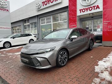 2.5L Hybrid 230 koní,
