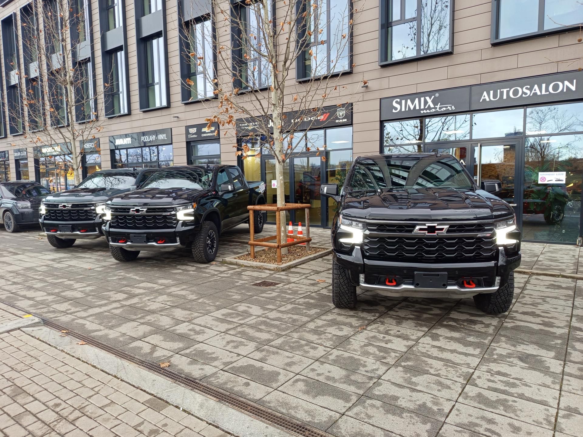 Chevrolet Silverado, ZR2, rezervováno - fotka 2